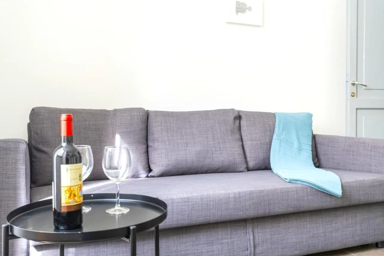 Hostly - Nicole Apartment Volturno- Full Rome Center Italy