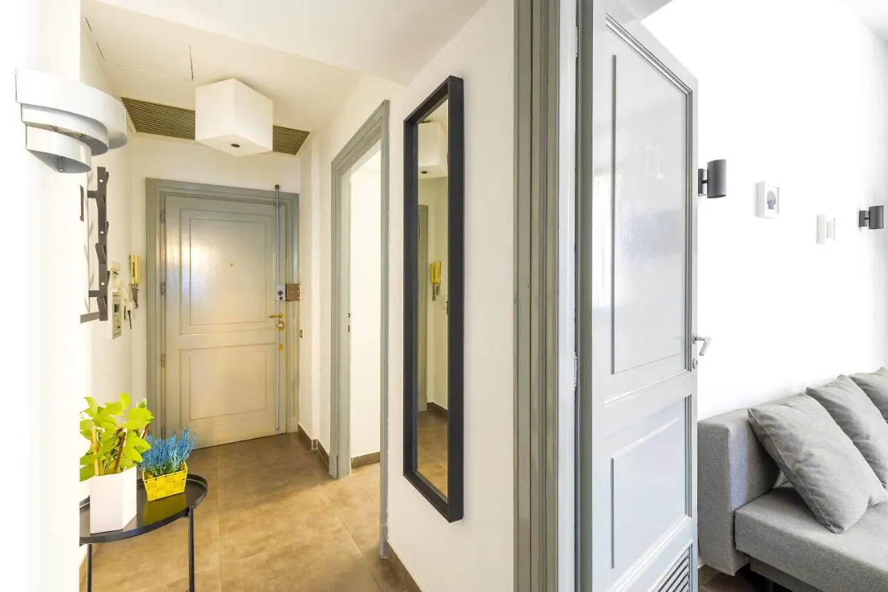 Hostly - Nicole Apartment Volturno- Full Rome Center
